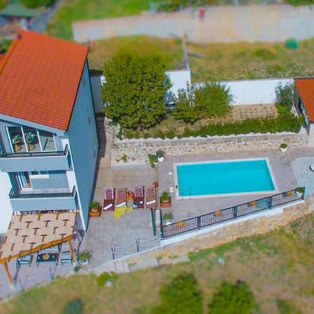 Hill Apartment With Private Pool Kučine Eksteriør billede